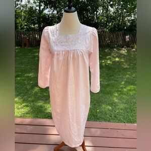 GO SOFTLY Night Gown PINK Floral Jacquard Embroidered Yoke LACE DETAIL S